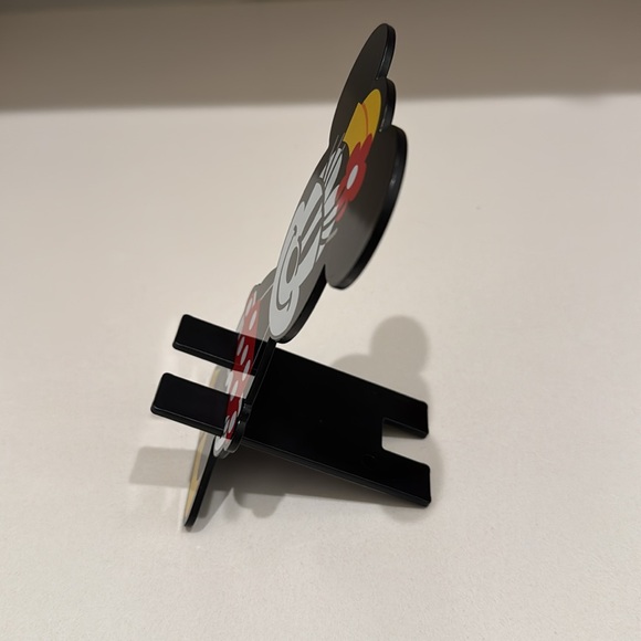 Minnie Mouse Smartphone or Cellphone Plastic Stand - Picture 8 of 10